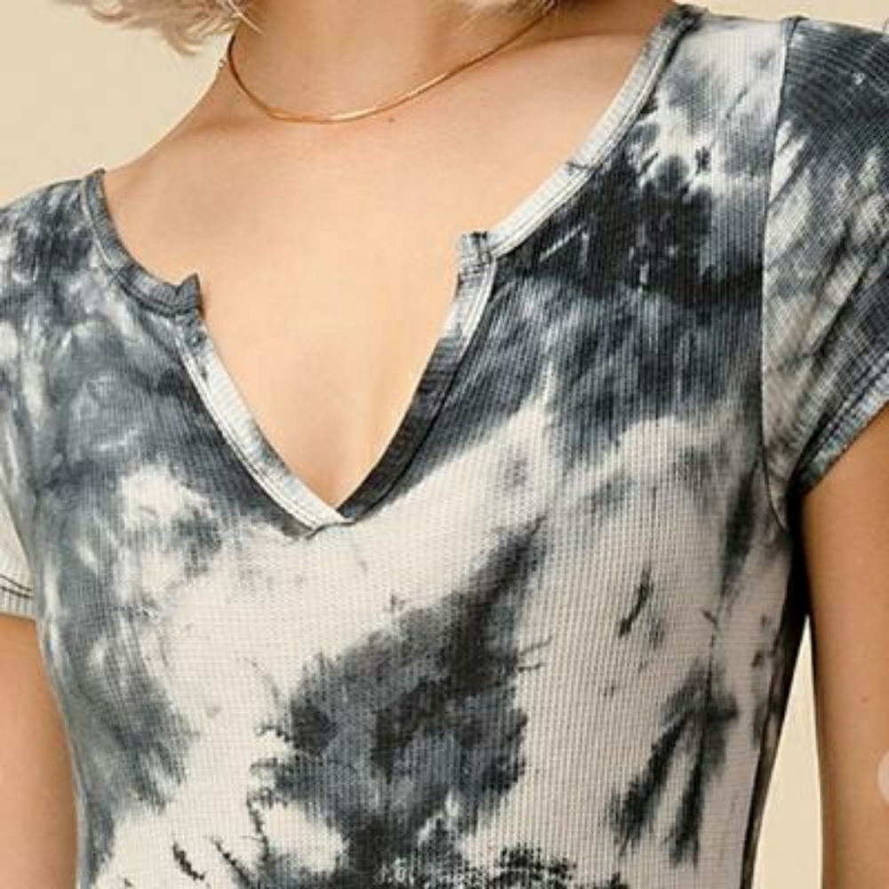 Boho Chic Black Tie-Dye Short Sleeves Bodysuit - Picture 3 of 4